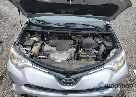 2017 Toyota Rav4 Le z USA, uszkodzony, nr VIN 2T3ZFREV9HW389789